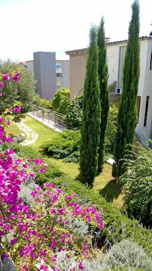 Apartment Sreta 오미스 외부 사진