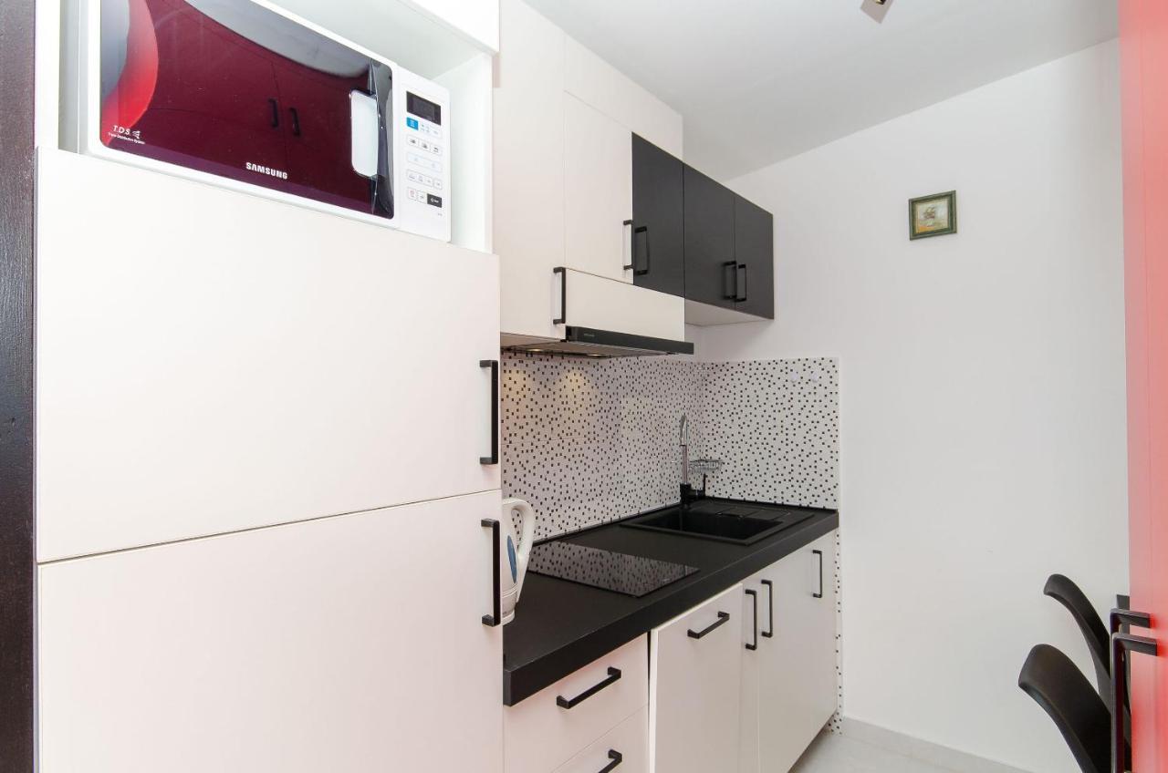 Apartment Sreta 오미스 외부 사진
