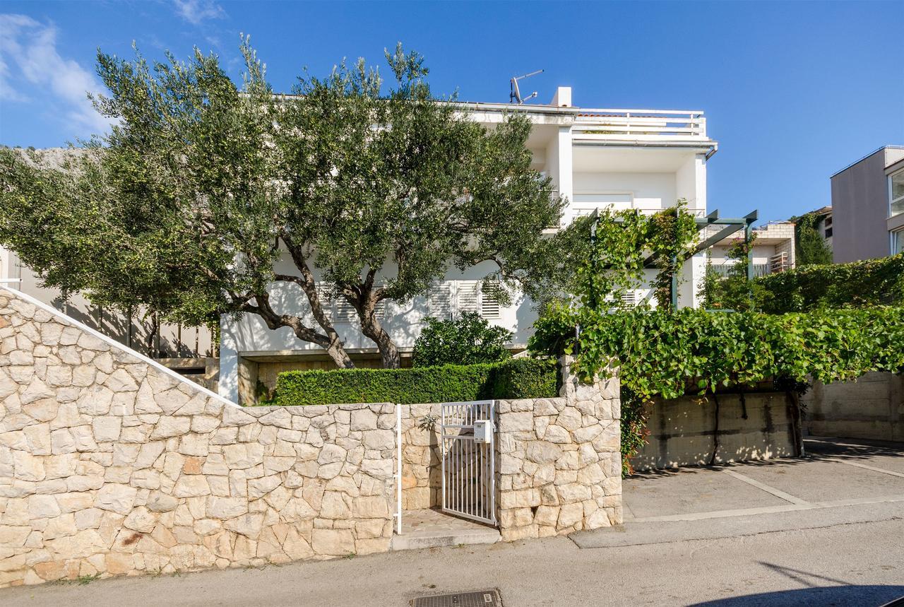 Apartment Sreta 오미스 외부 사진